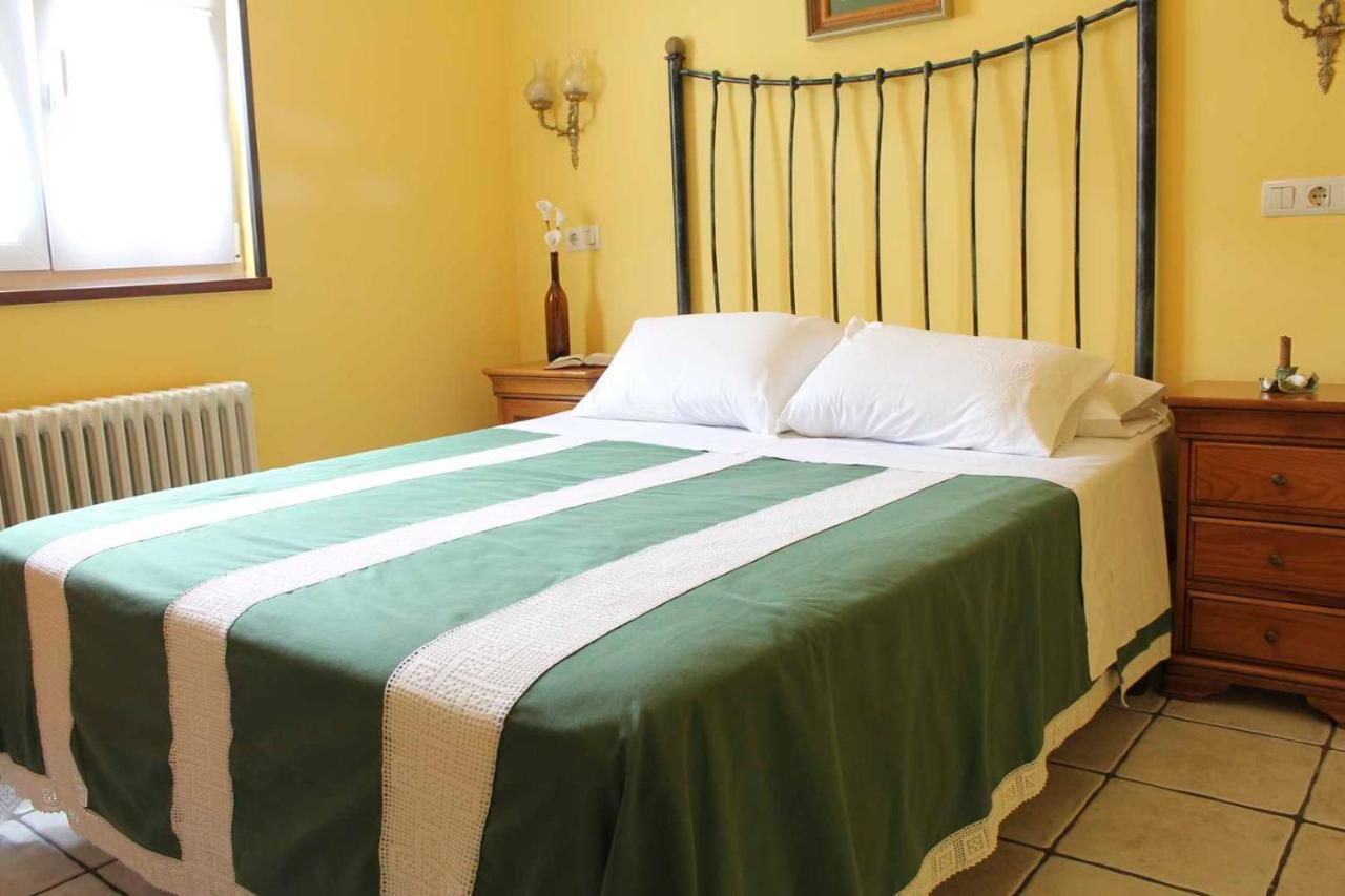 Apartamentos Casa Germana Tapia De Casariego Bagian luar foto